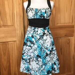 B. Smart Floral Cotton Dress – Size 6 – Never Worn
